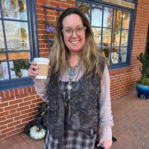 Meet your Posher, Tracy!